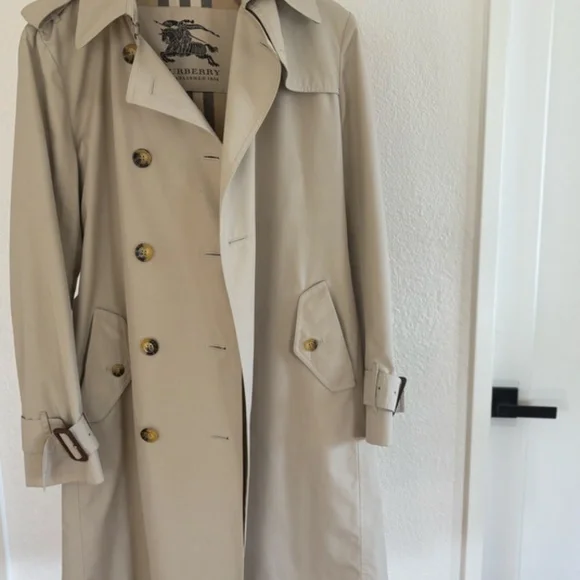 Burberry Chelsea Trench Coat, size 10 - Picture 3 of 10